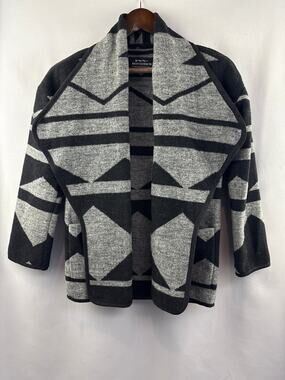 Women’s Montanaco Small Gray & Black Patterned Jacket